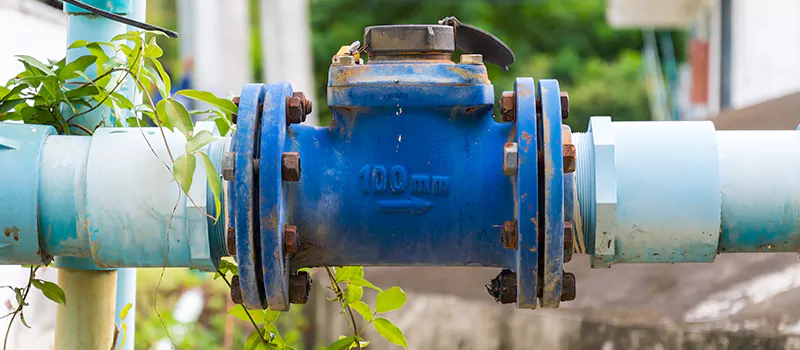 New Hot Water Mains Connection Services in Mississauga, Ontario